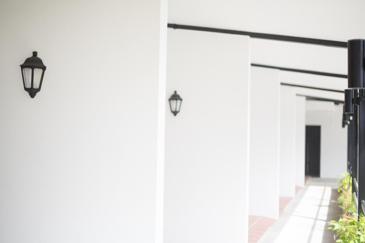 The Marian Boutique Lodging House Кучинг Екстериор снимка