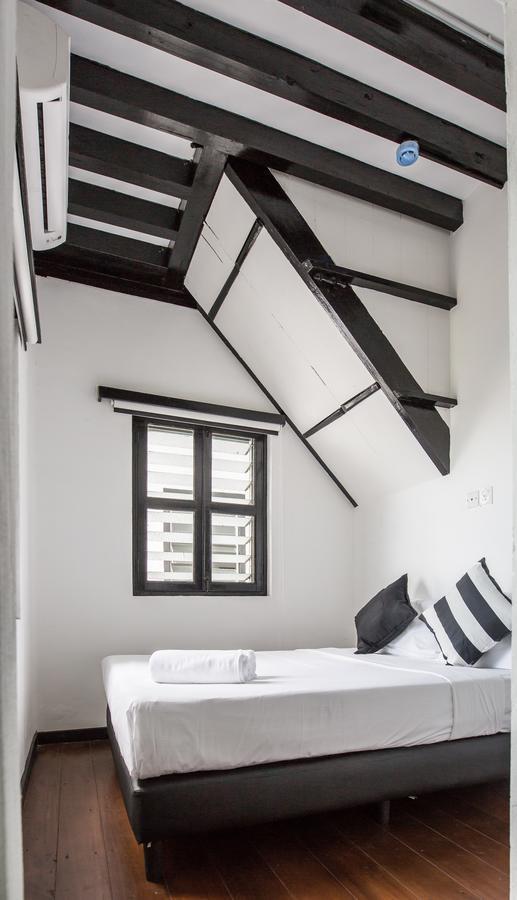 The Marian Boutique Lodging House Кучинг Екстериор снимка