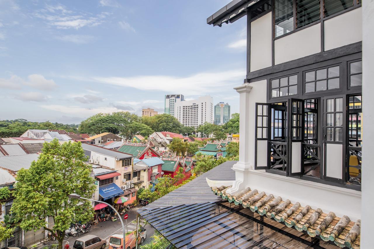 The Marian Boutique Lodging House Кучинг Екстериор снимка