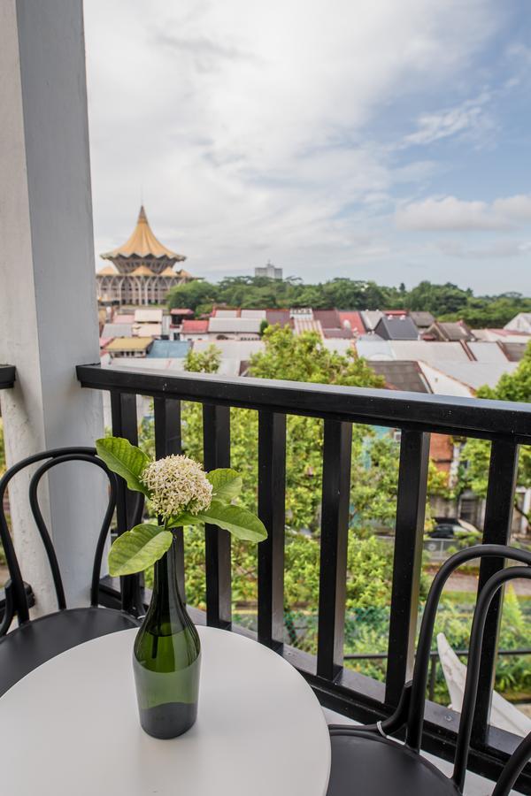 The Marian Boutique Lodging House Кучинг Екстериор снимка