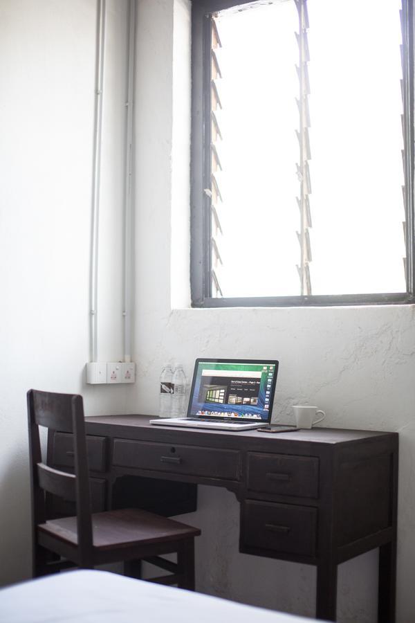 The Marian Boutique Lodging House Кучинг Екстериор снимка