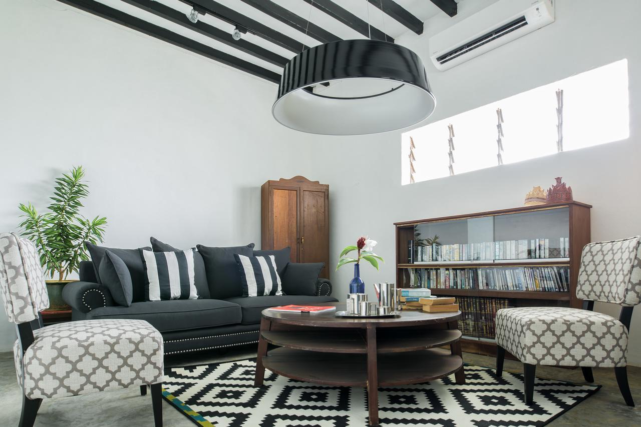 The Marian Boutique Lodging House Кучинг Екстериор снимка