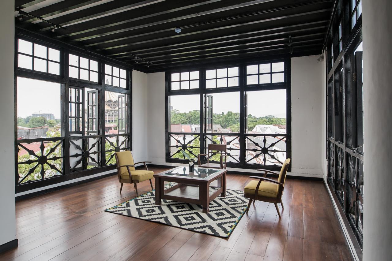 The Marian Boutique Lodging House Кучинг Екстериор снимка
