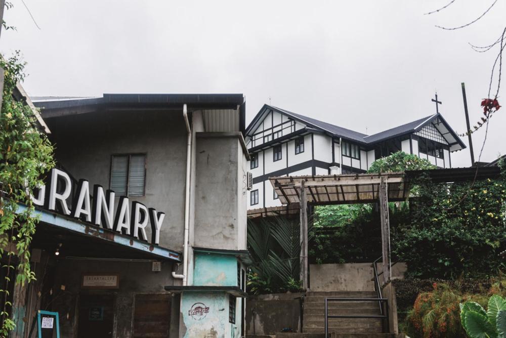 The Marian Boutique Lodging House Кучинг Екстериор снимка