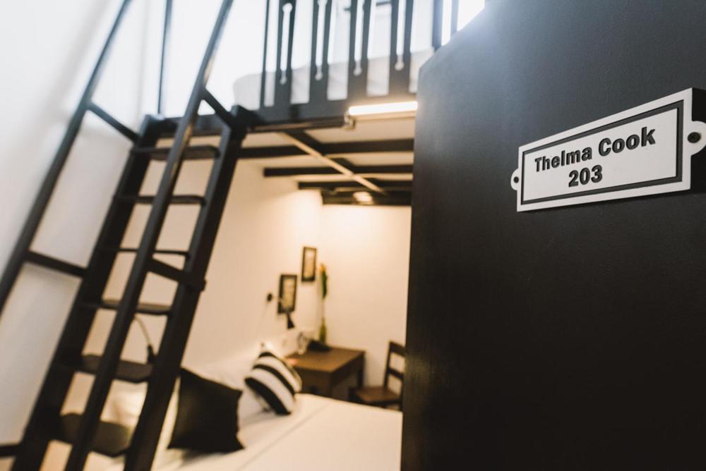 The Marian Boutique Lodging House Кучинг Екстериор снимка